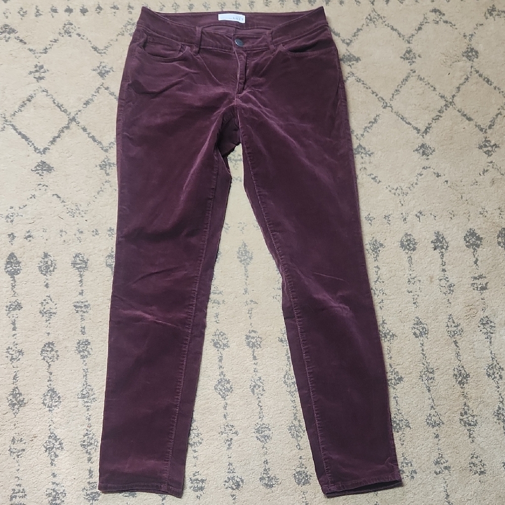 LOFT Ann Taylor Corduroy Jean Size 27/4 Burgundy Curvy Skinny Low Rise Stretch